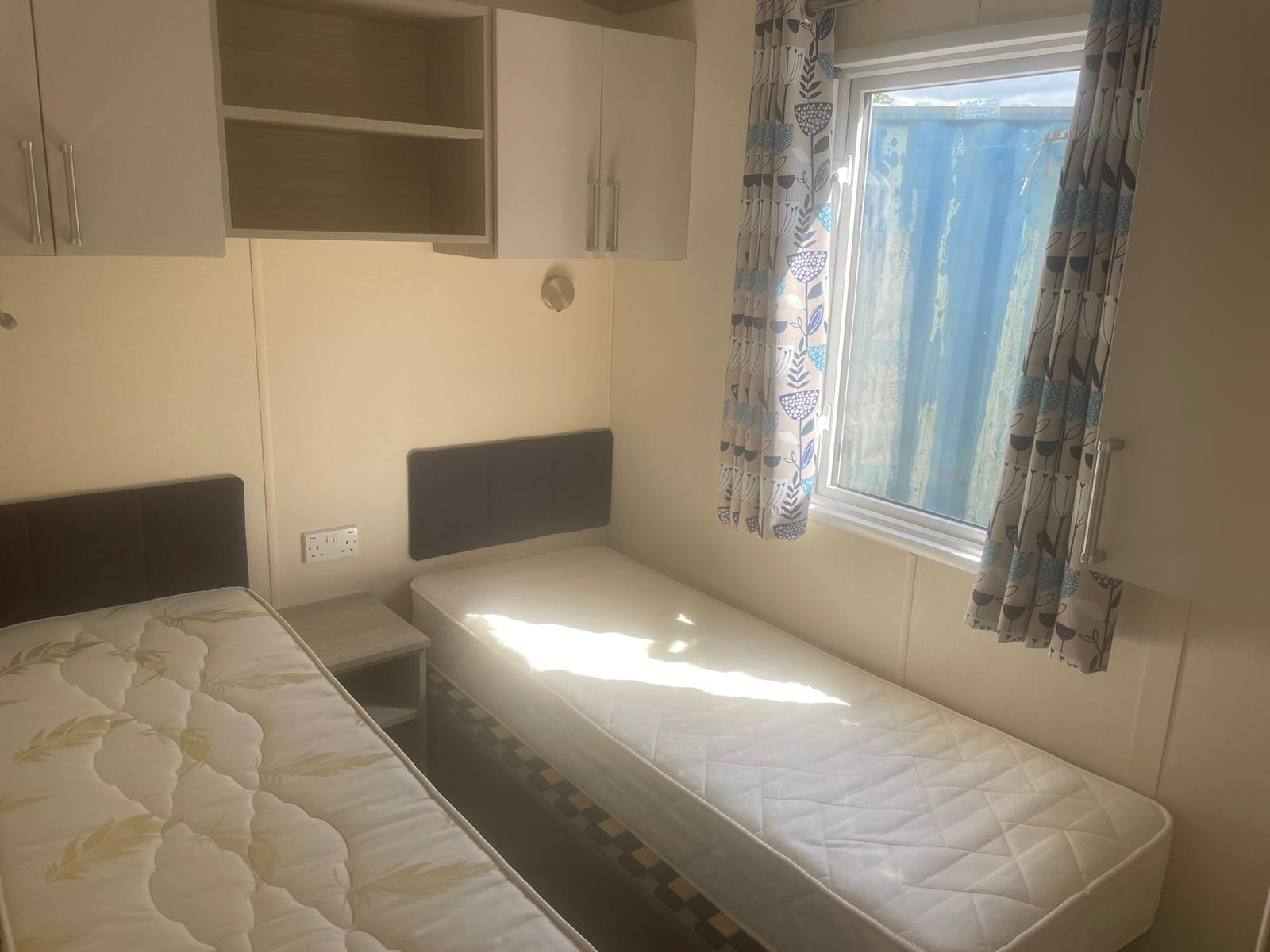 2018 REGAL KENSINGTON 1