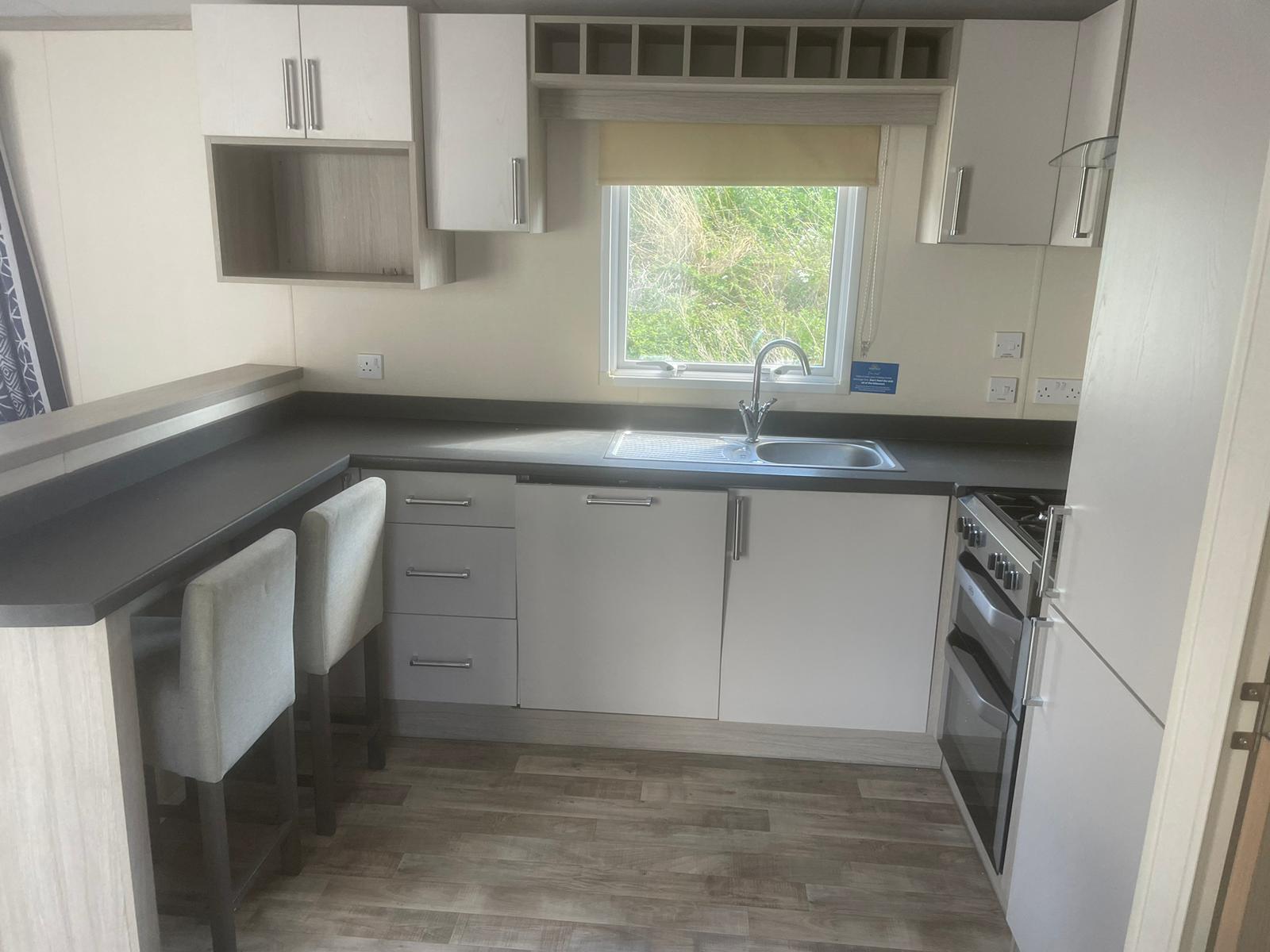 2018 REGAL KENSINGTON 1