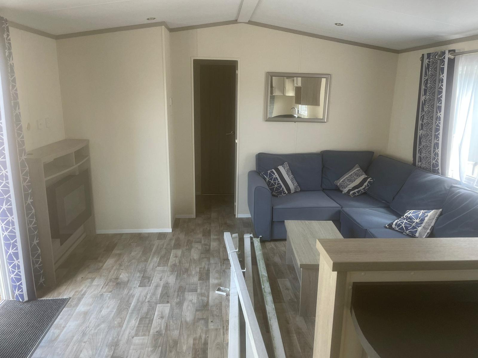 2018 REGAL KENSINGTON 1