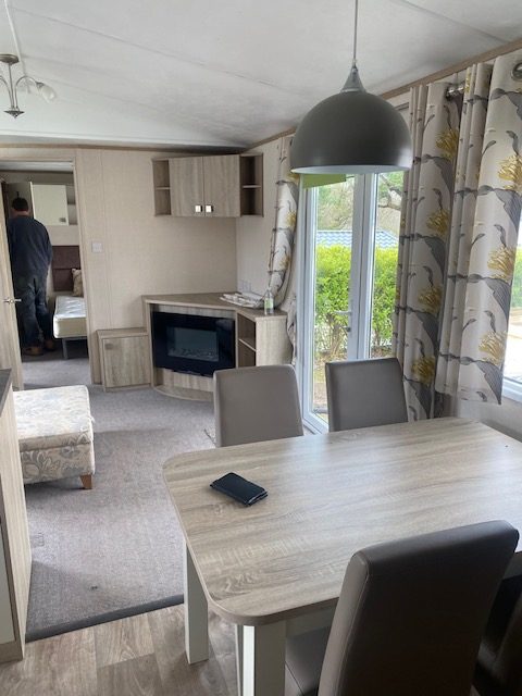 2018 CARNABY OAKDALE