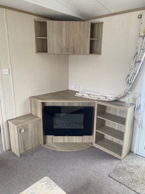 2018 CARNABY OAKDALE