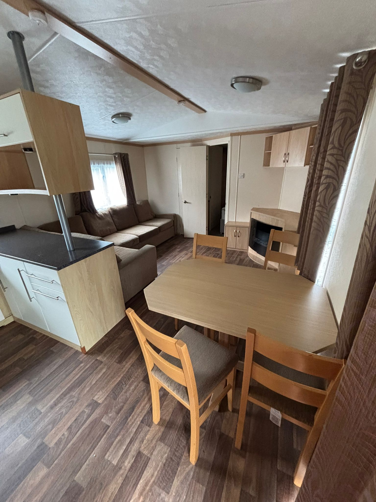 2012 CARNABY MELROSE