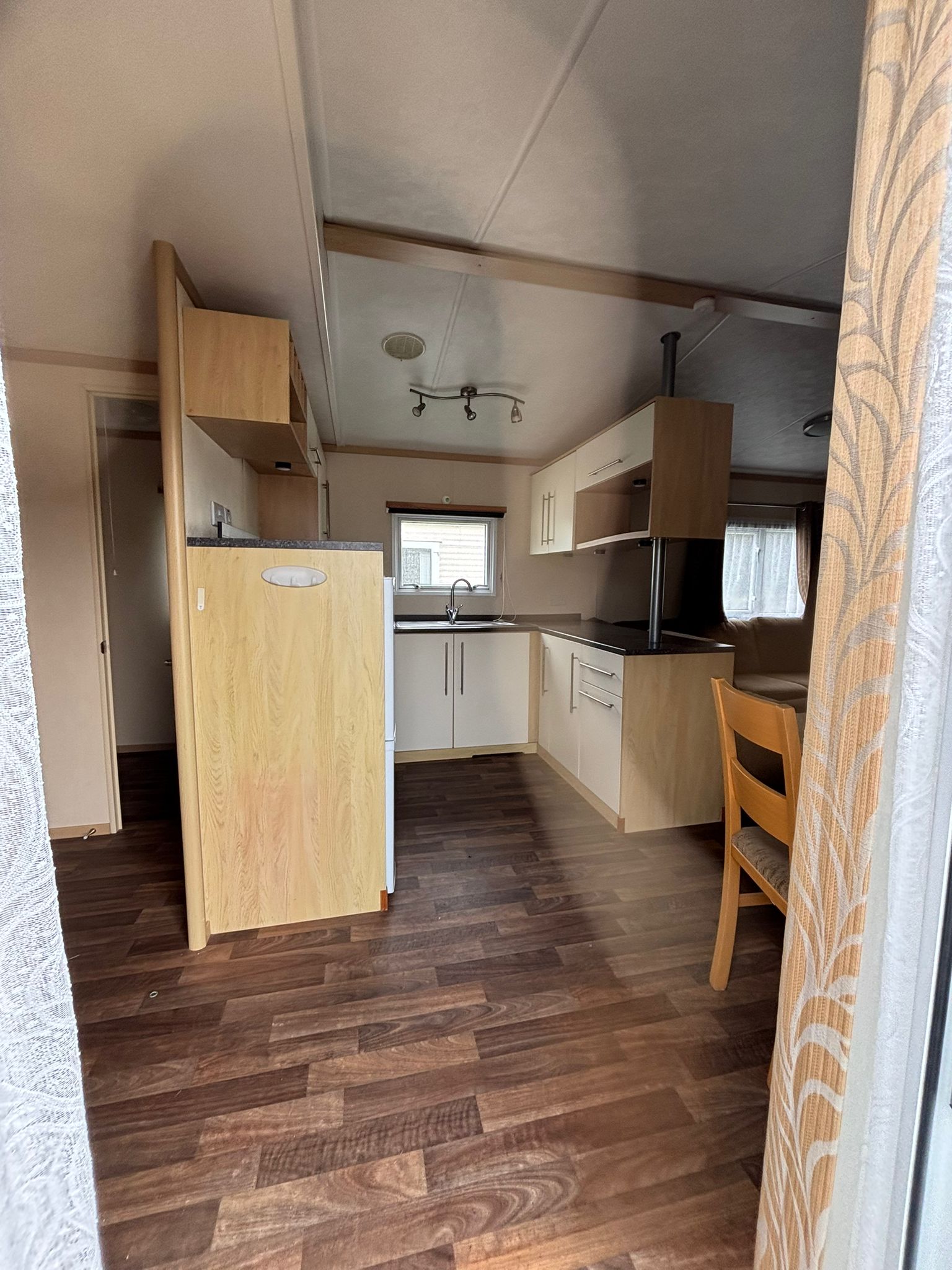 2012 CARNABY MELROSE