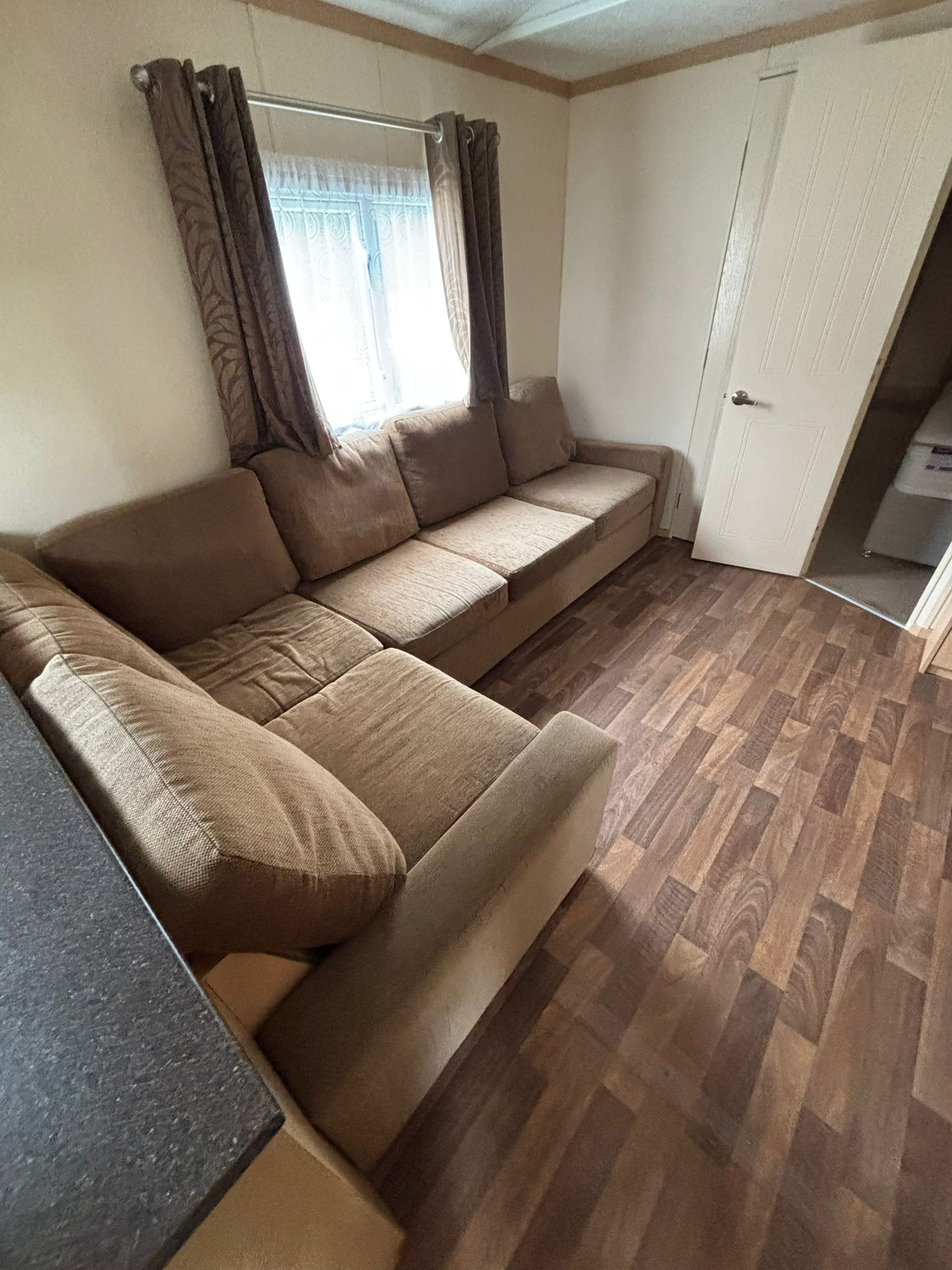 2012 CARNABY MELROSE