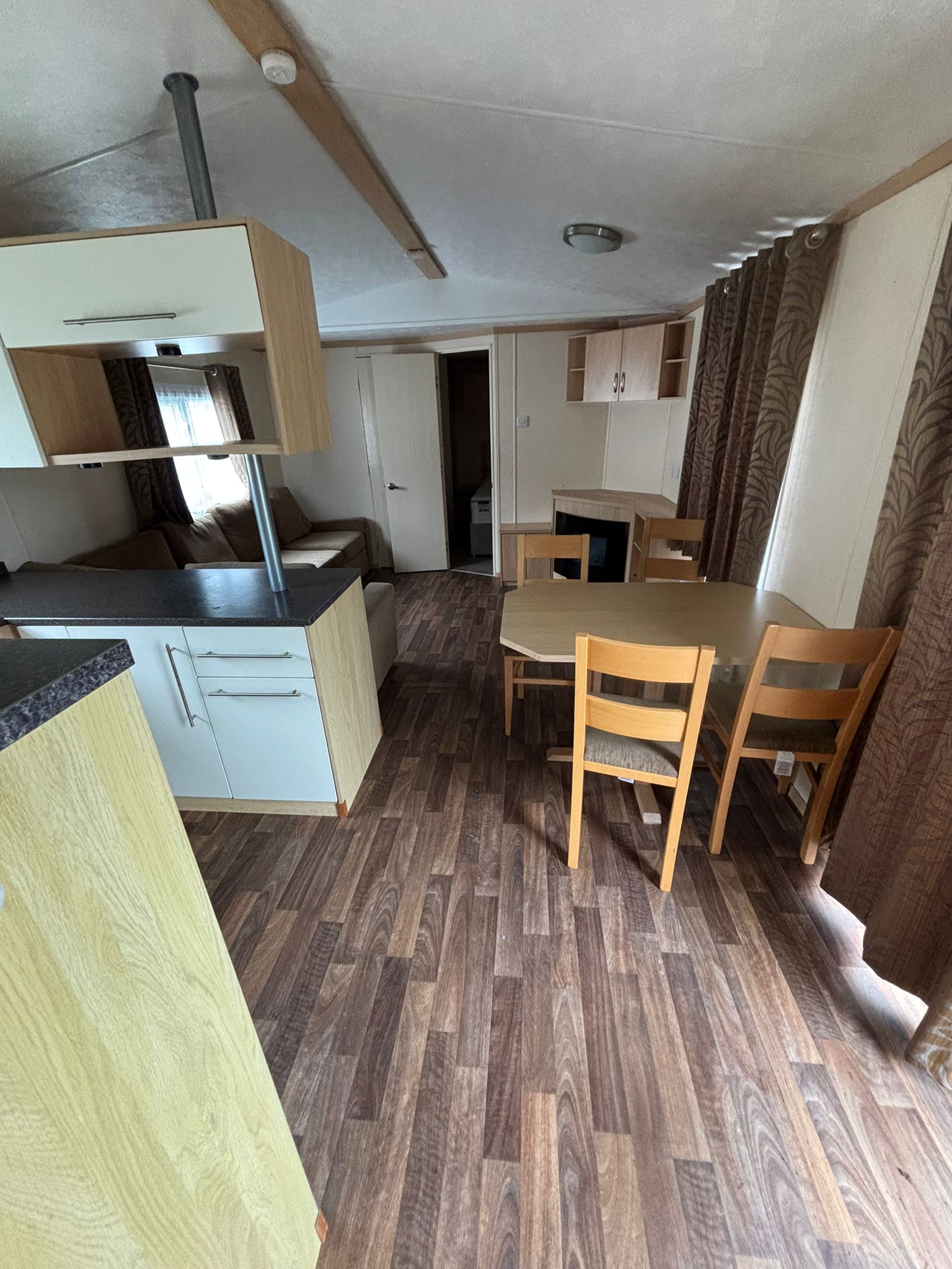 2012 CARNABY MELROSE