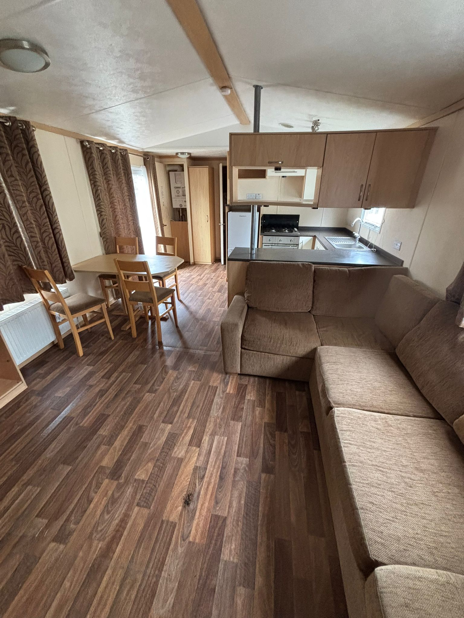 2012 CARNABY MELROSE