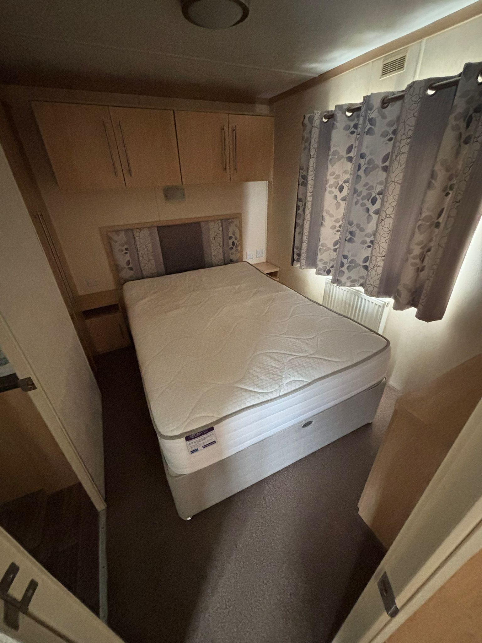 2012 CARNABY MELROSE